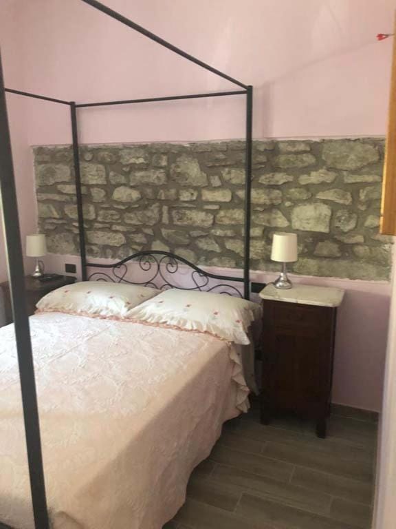 Alla Porta Di Sotto B&B Bed and Breakfast in Province of Massa and Carrara