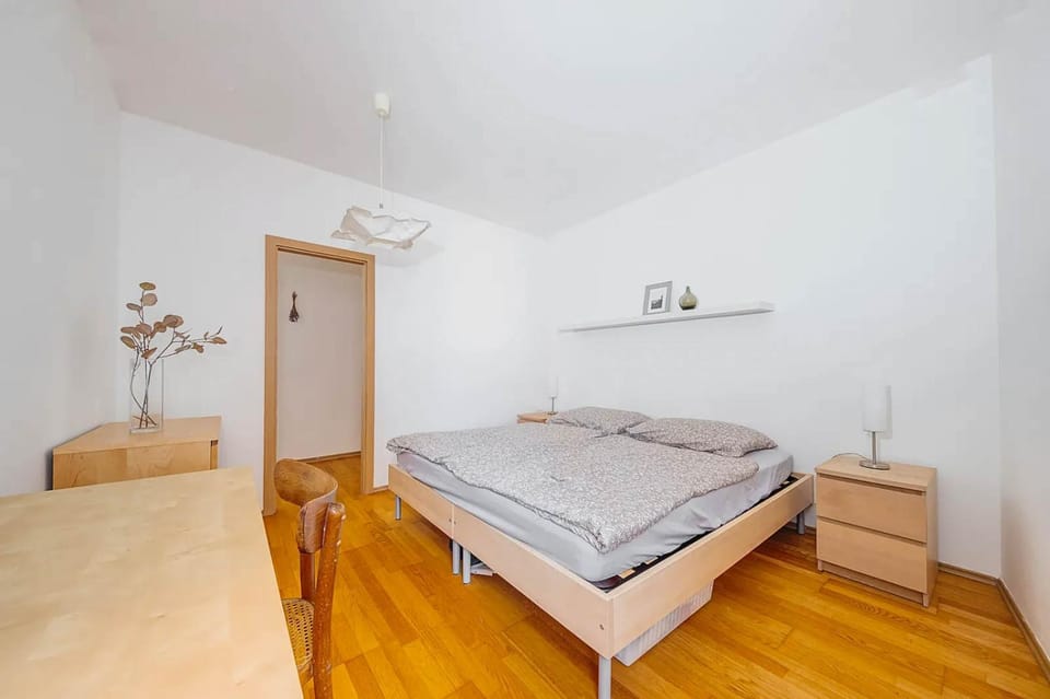 Modern apartment with garage parking Apartment in Prague