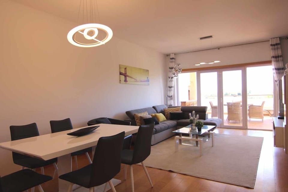 Golf Mar Village By Vilamoura Sun- Vista Golfe Apartment in Olhos de Água