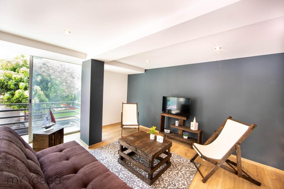 TV and multimedia, Balcony/Terrace, Living room, Seating area