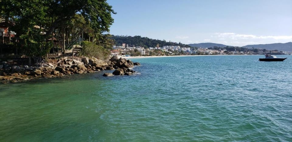 apartamento a 20 metros do mar bombinhas Apartment in Bombinhas