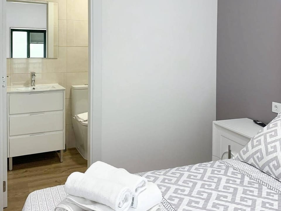 Bathroom, Photo of the whole room