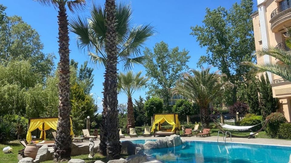 Patio, Day, Garden, Garden view, Pool view, sunbed
