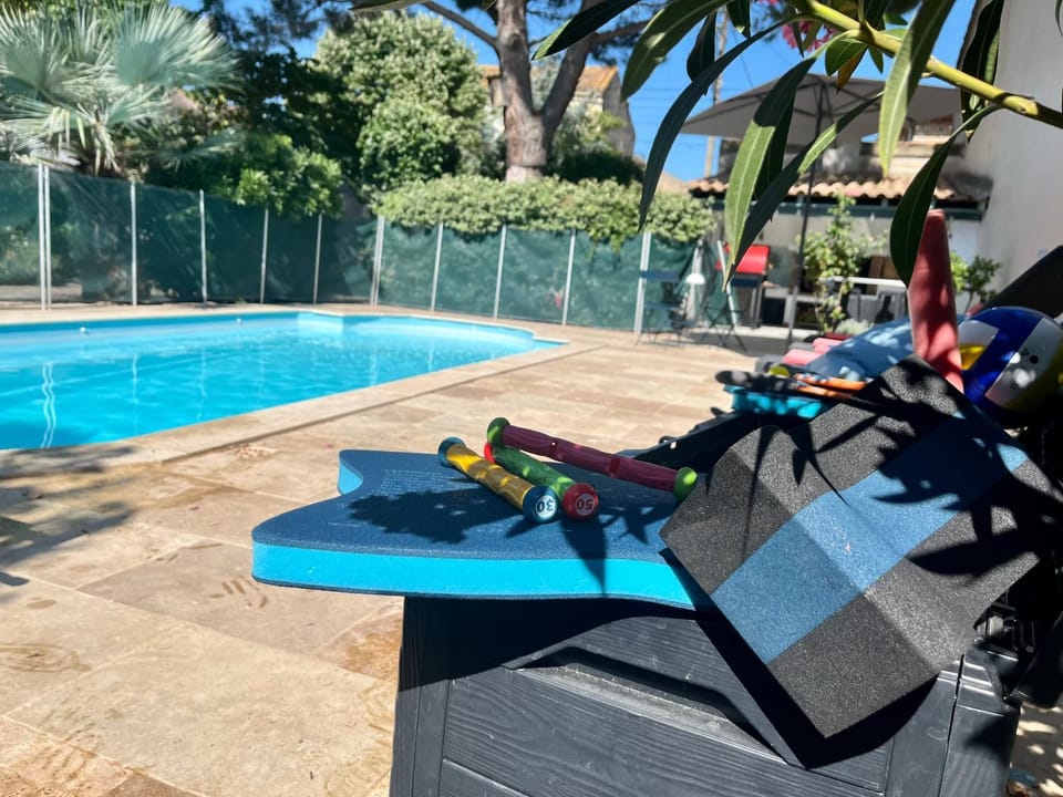 Garden, Pool view, Swimming pool, sunbed