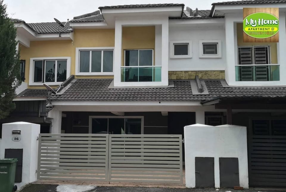 Property building, Facade/entrance