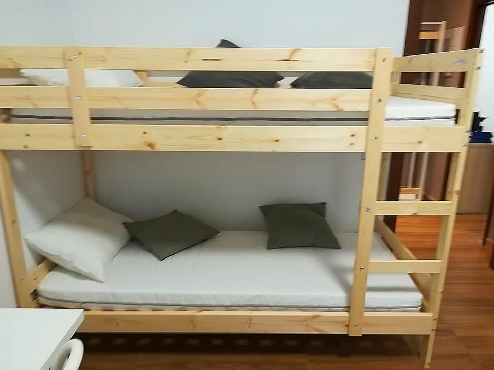 bunk bed