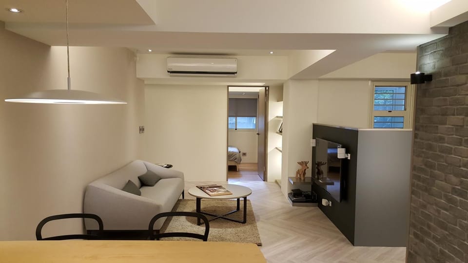 TV and multimedia, Living room, air conditioner