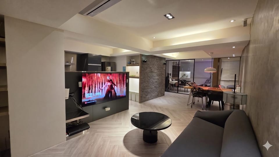 Communal lounge/ TV room, TV and multimedia, Living room, Evening entertainment