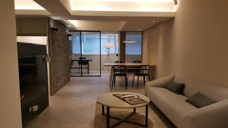 Living room, Dining area