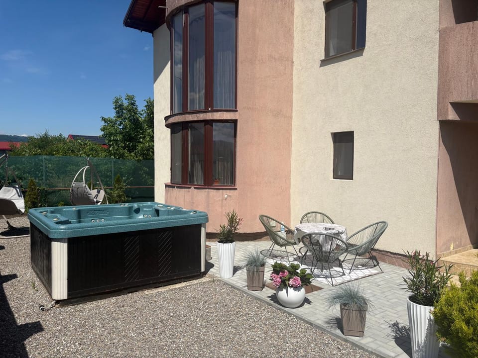 MIK Chalet Villa in Brasov