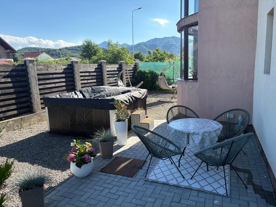 MIK Chalet Villa in Brasov