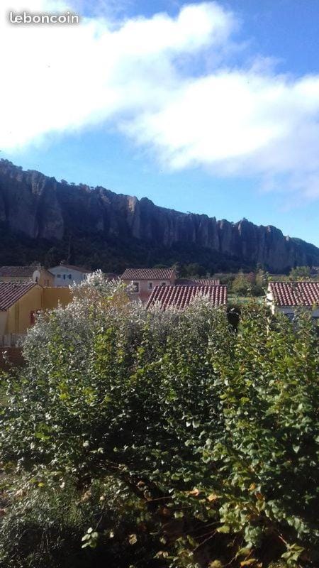 meublé 40m2 classé 2 étoiles. Lumineux les Mées 04190 Apartment in Provence-Alpes-Côte d'Azur