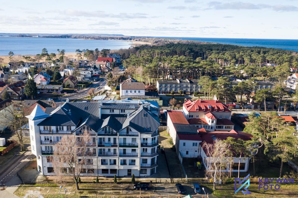 Property building, Nearby landmark, Day, Neighbourhood, Bird's eye view, City view, Sea view, Street view, Location