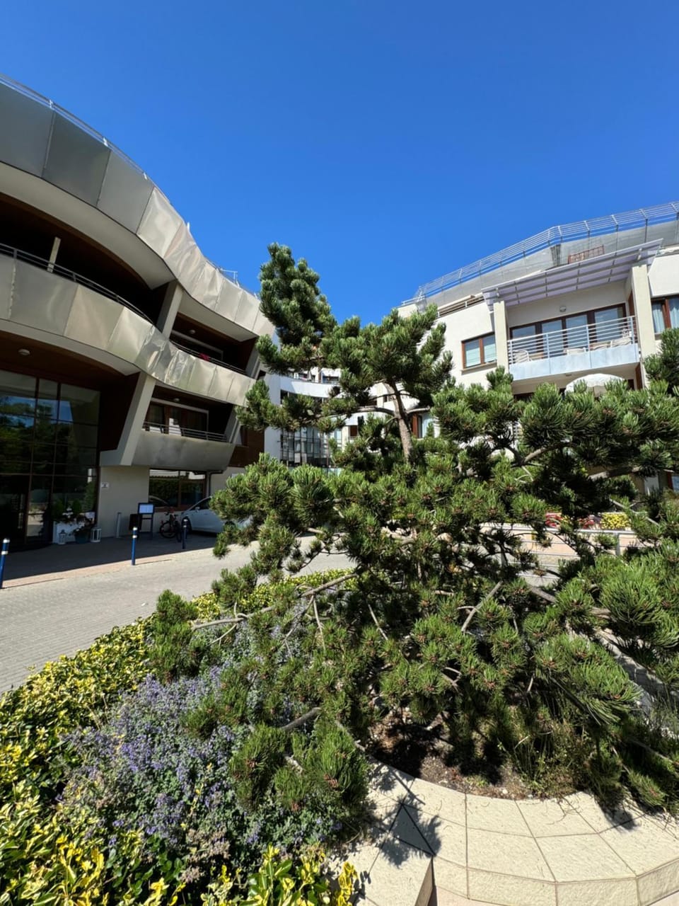 Property building, Garden