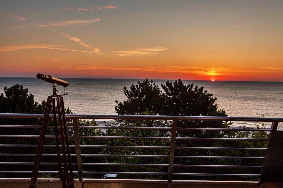 Balcony/Terrace, Sea view, Sunrise