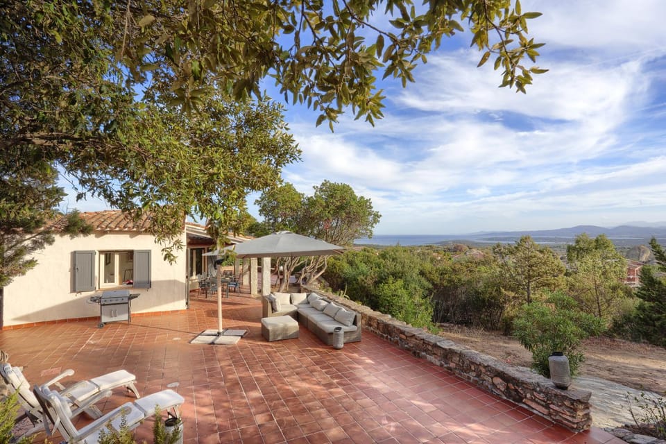 Property building, Patio, Day, Natural landscape, View (from property/room), Balcony/Terrace