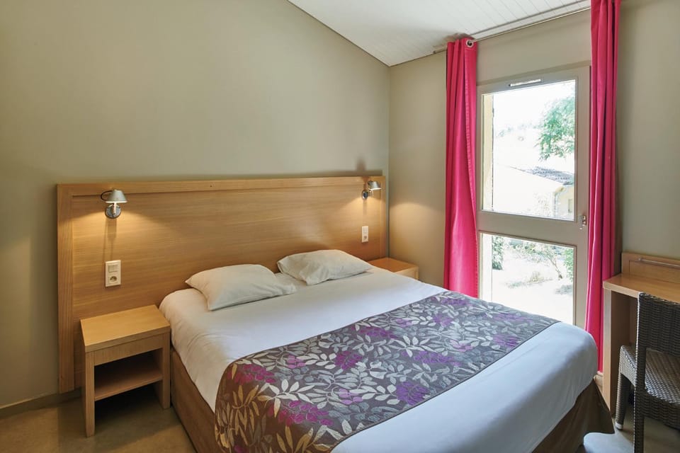 Club Vacances Bleues Domaine de Château Laval Resort in Gréoux-les-Bains