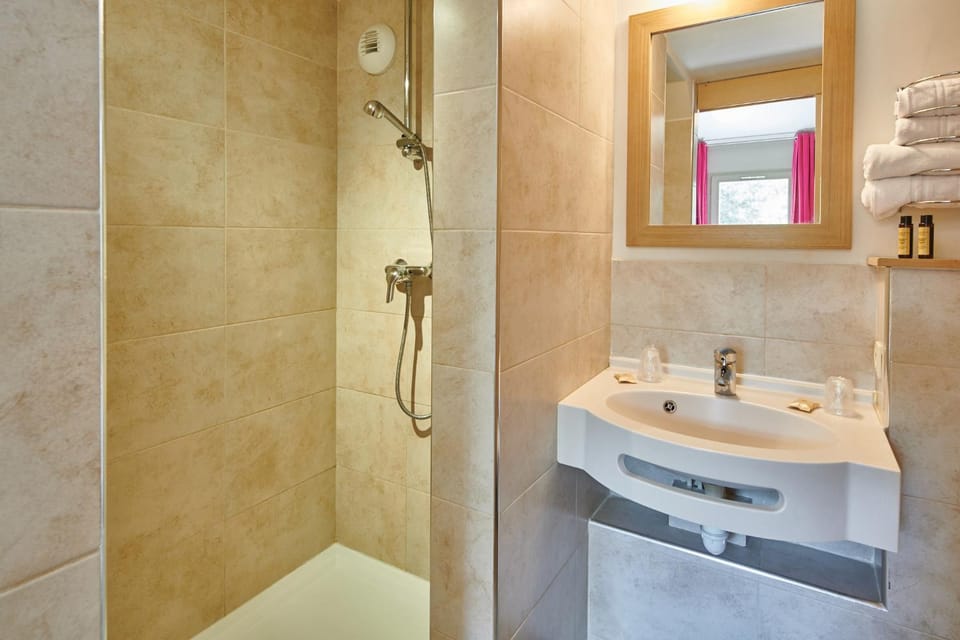 Club Vacances Bleues Domaine de Château Laval Resort in Gréoux-les-Bains