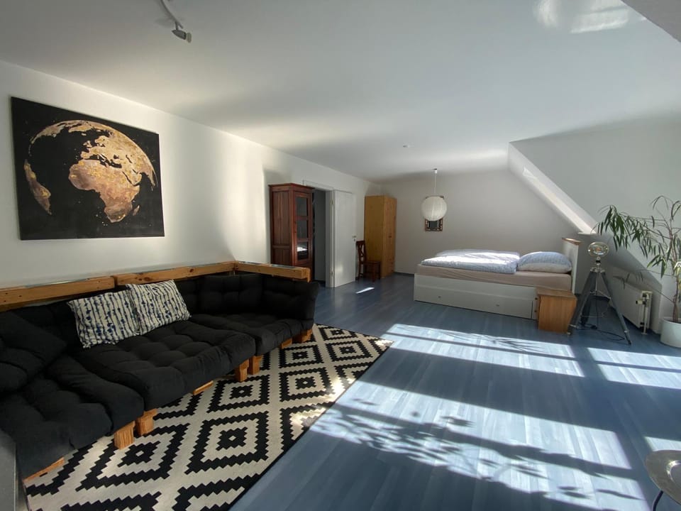 Zentrale Ferienwohnung Anker im Sonnenblumenhaus Apartment in Flensburg