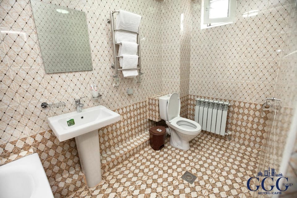 Toilet, Bathroom, Bath