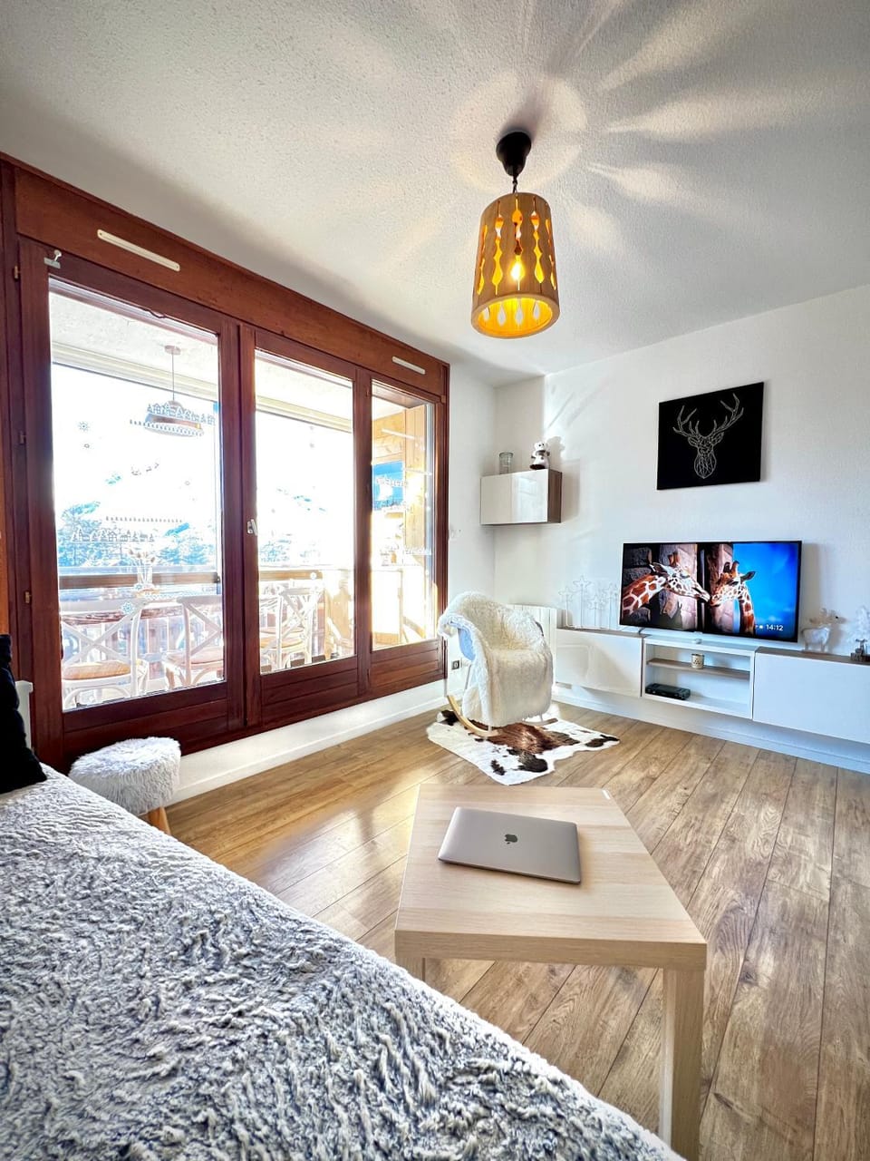 Communal lounge/ TV room, Living room