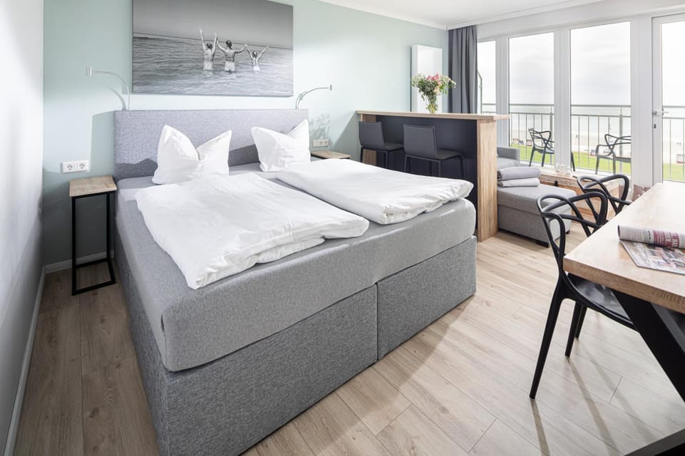 Bed, Photo of the whole room