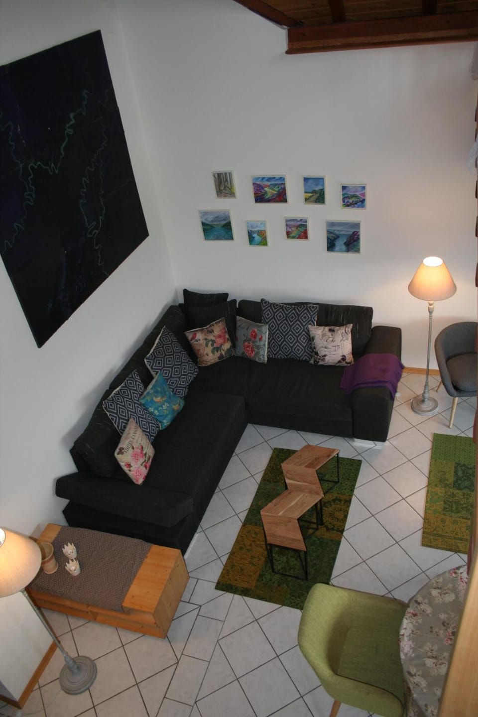 Living room, Seating area