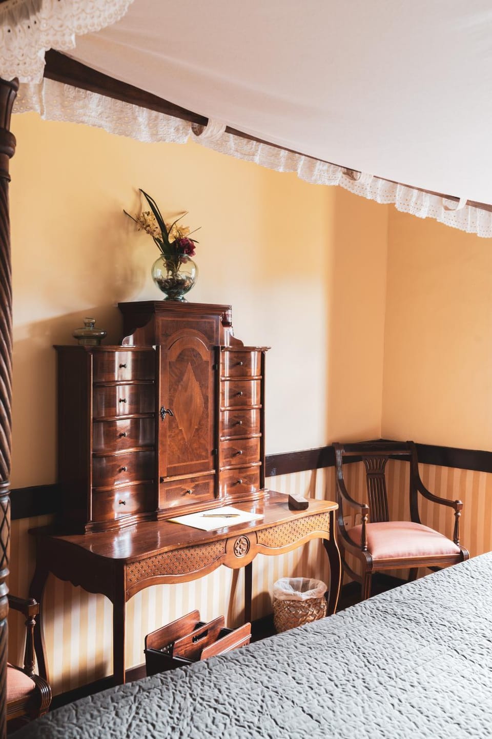 Decorative detail, Bedroom