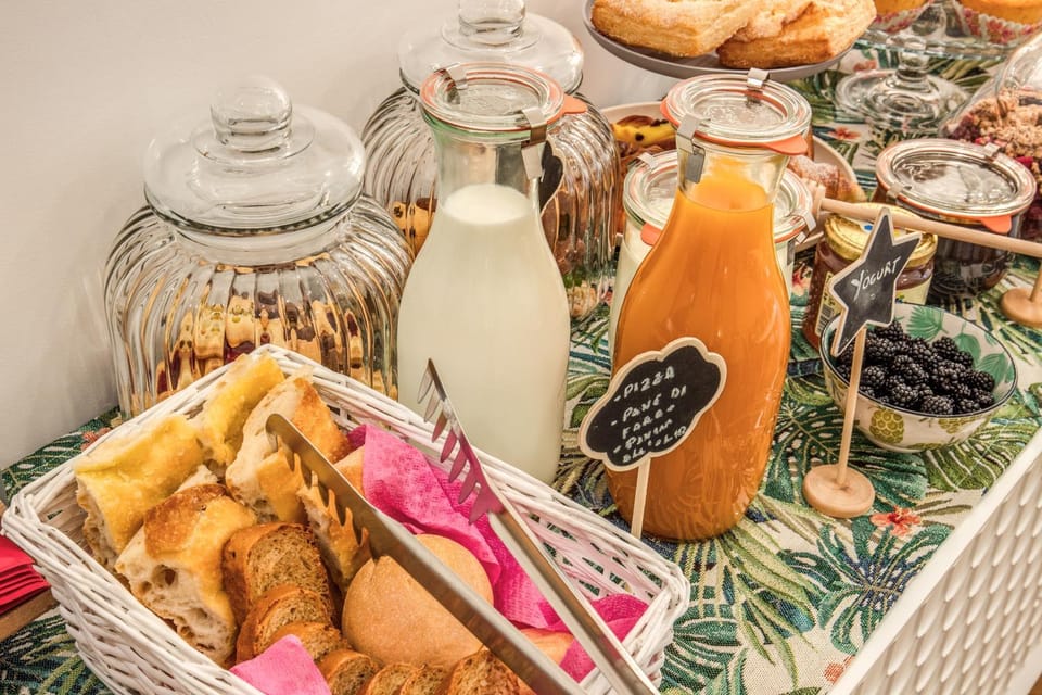 Food and drinks, Food, Breakfast, Continental breakfast, Buffet breakfast, Italian breakfast