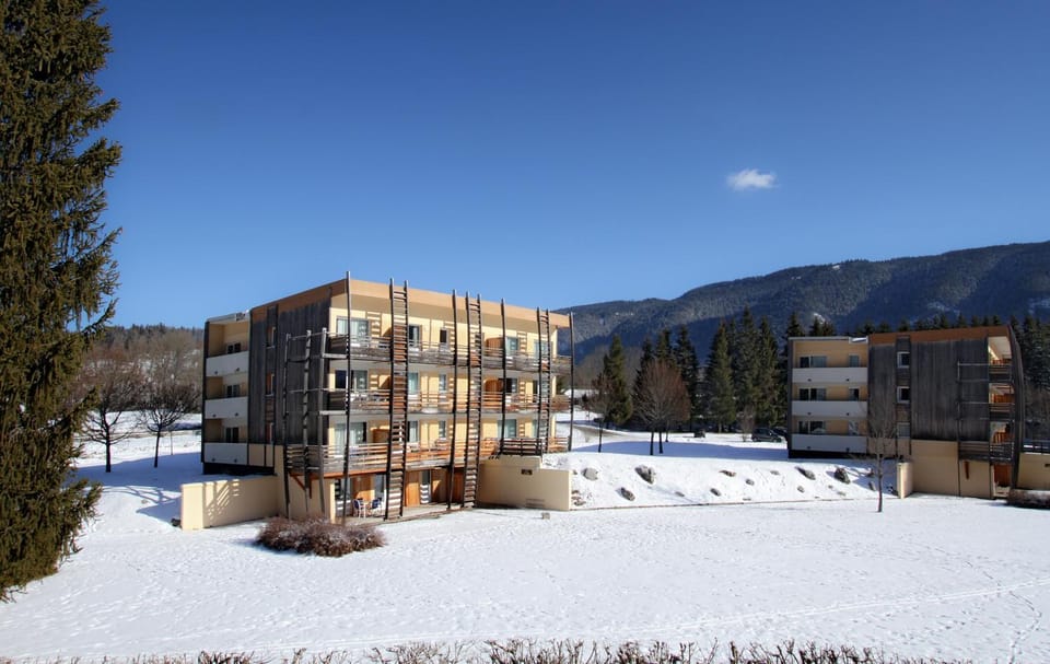 Property building, Winter