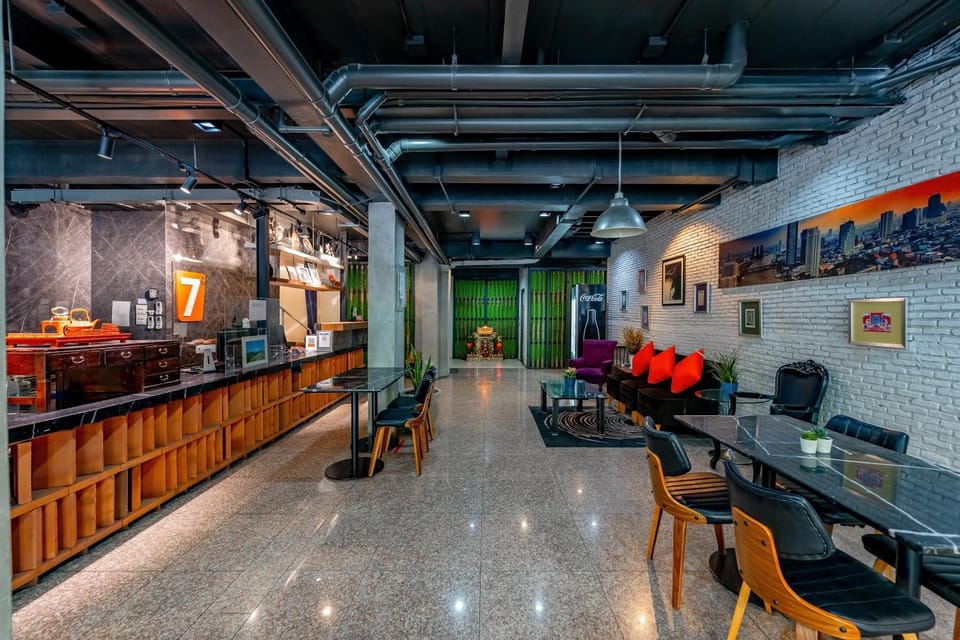 7 Days Premium Hotel at Icon Siam Station - No Parking Hotel in Bangkok