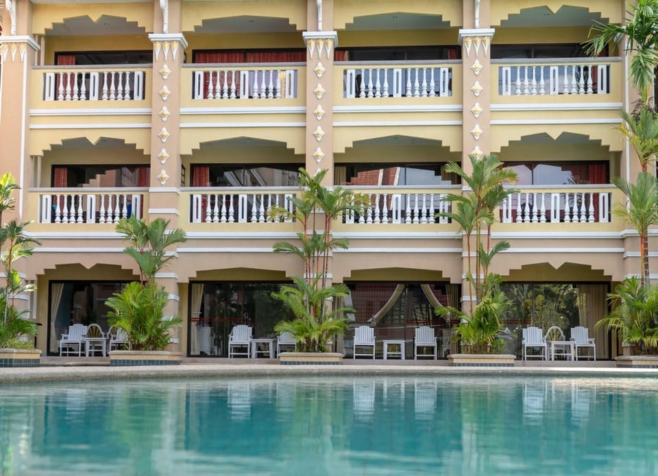 Property building, Swimming pool