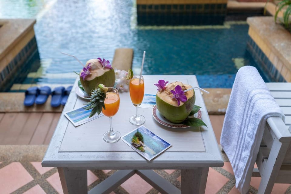 Food and drinks, Swimming pool