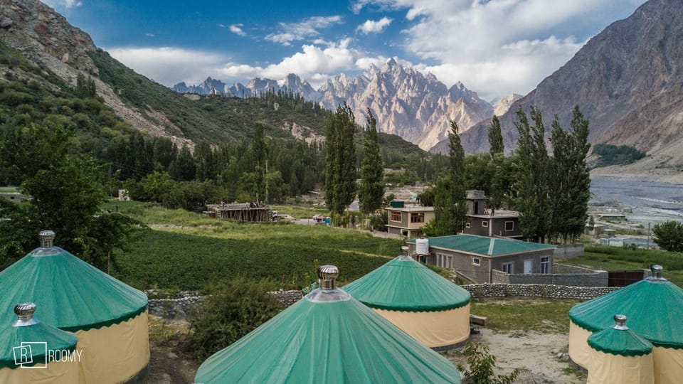 Roomy Yurts, Gulmit Hunza Luxury tent in Pakistan