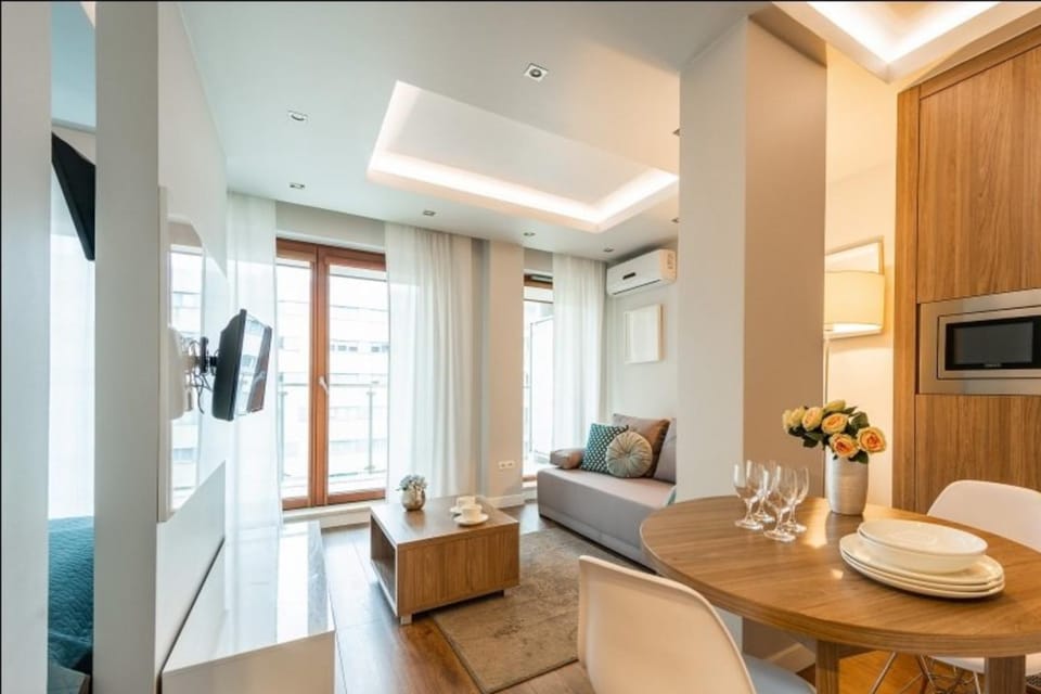 Living room, Seating area, Dining area