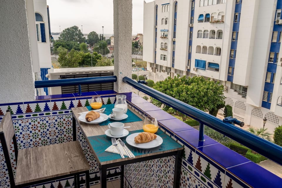 Balcony/Terrace, Sea view, Street view