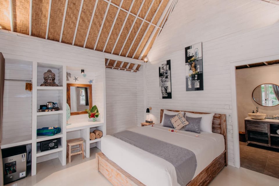 Bed, Kitchen or kitchenette, Photo of the whole room, wardrobe