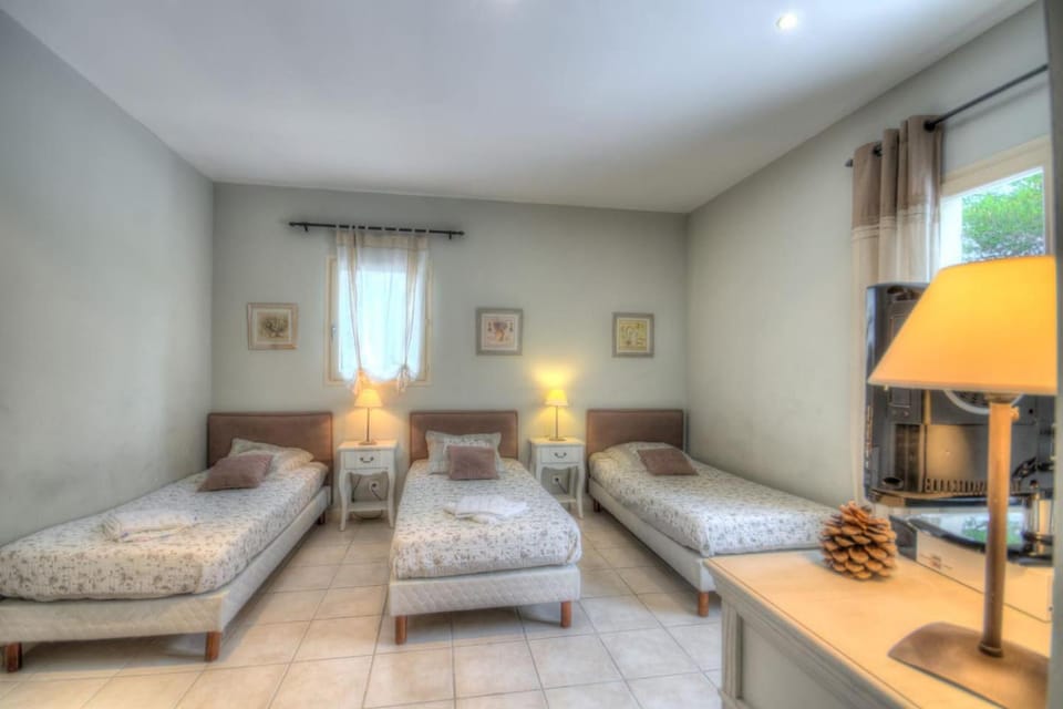 Mas Santoline Villa in Provence-Alpes-Côte d'Azur