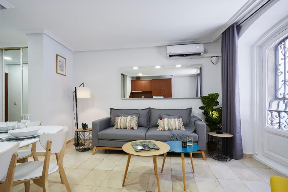 LEEWAYS APARTMENT I in GRAN VÍA Apartment in Centro