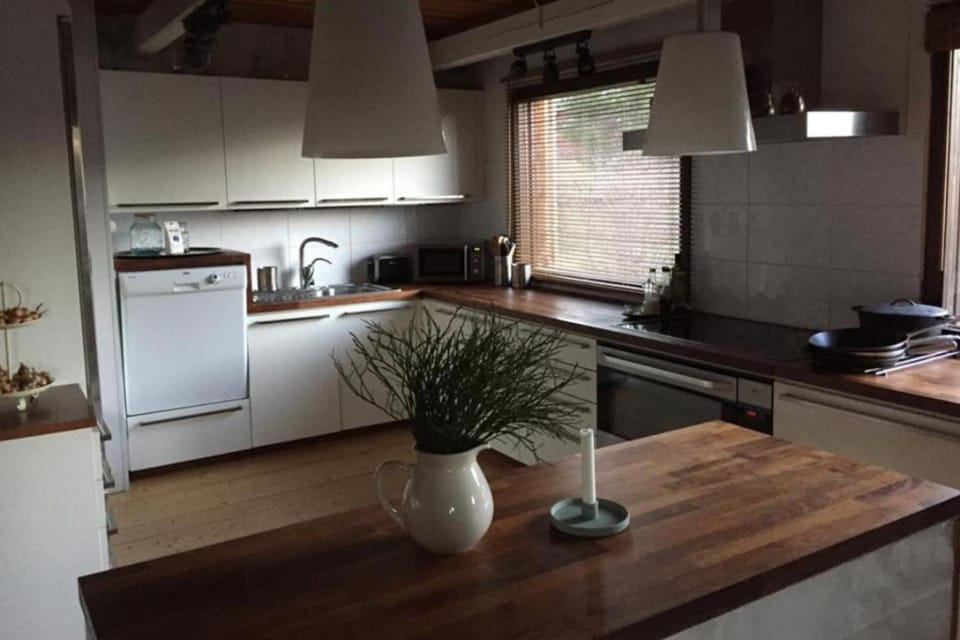 Kodikas talo Villa in Rovaniemi