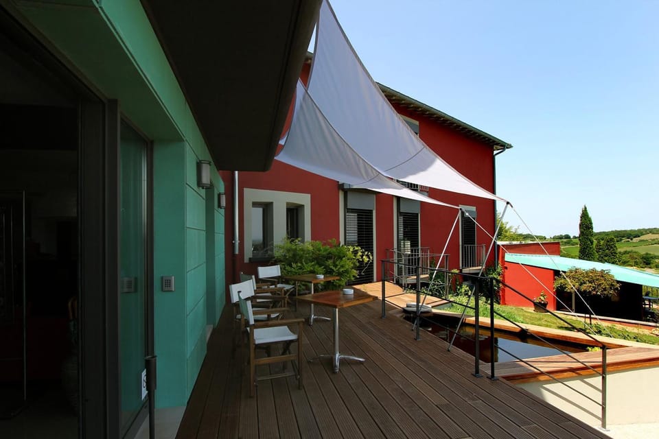 Facade/entrance, Garden, View (from property/room), Balcony/Terrace