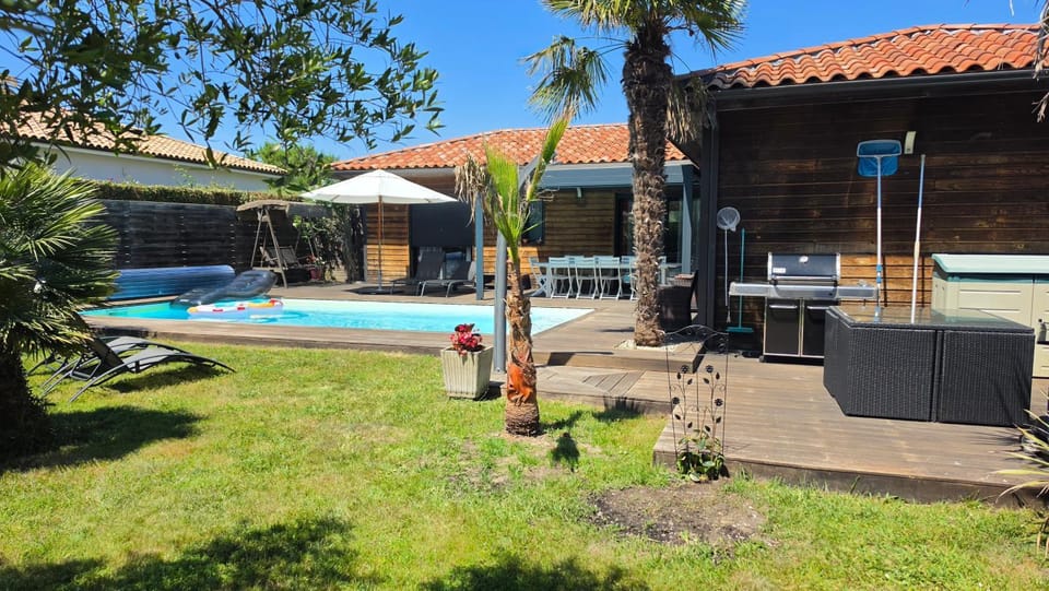 VILLA avec piscine chauffée House in Moliets-et-Maa