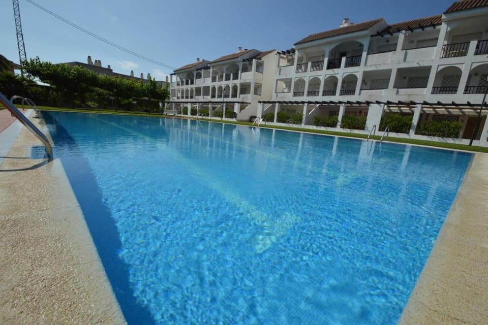 Apartamento con terraza privada y piscinas Apartment in Vinaròs
