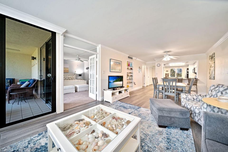 Loggerhead Cay #322 House in Sanibel Island