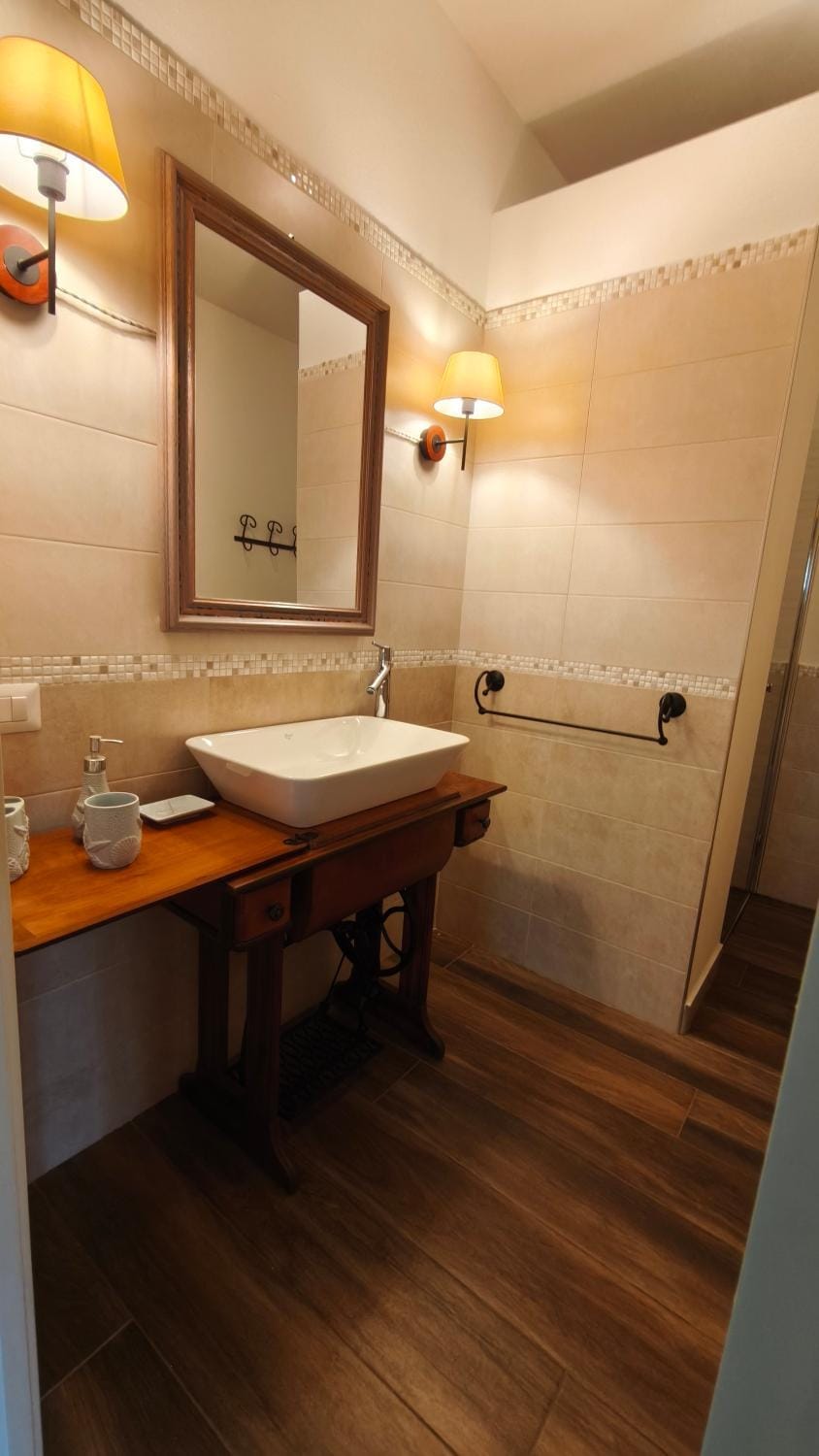 DOMU NOSTA di Giulio & Ignazia Room2 Bed and Breakfast in Quartu Sant'Elena