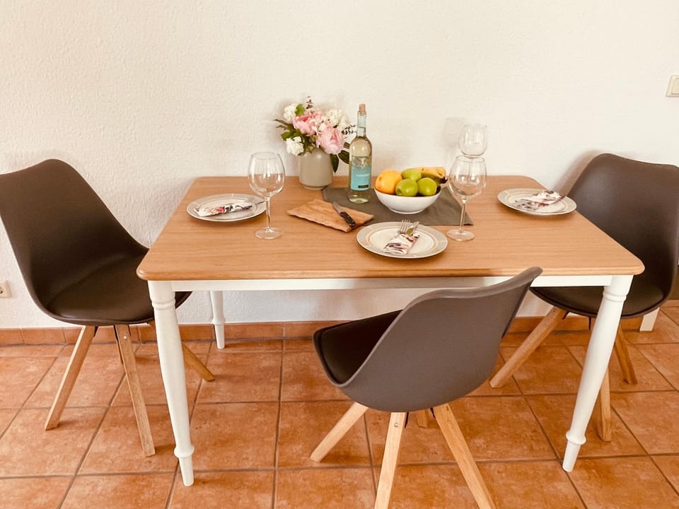 Dining area, Food, Food