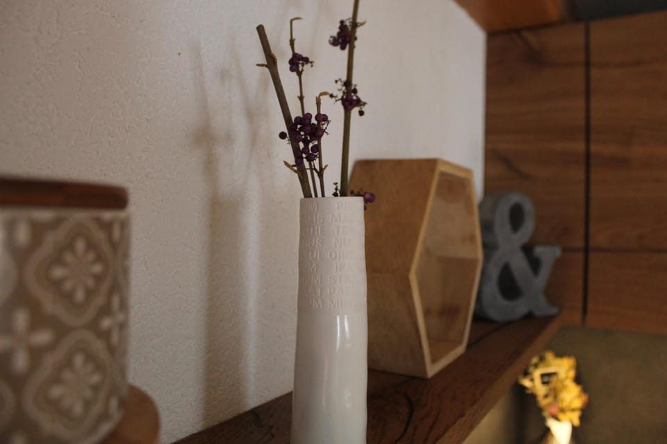Kitchen or kitchenette, Decorative detail