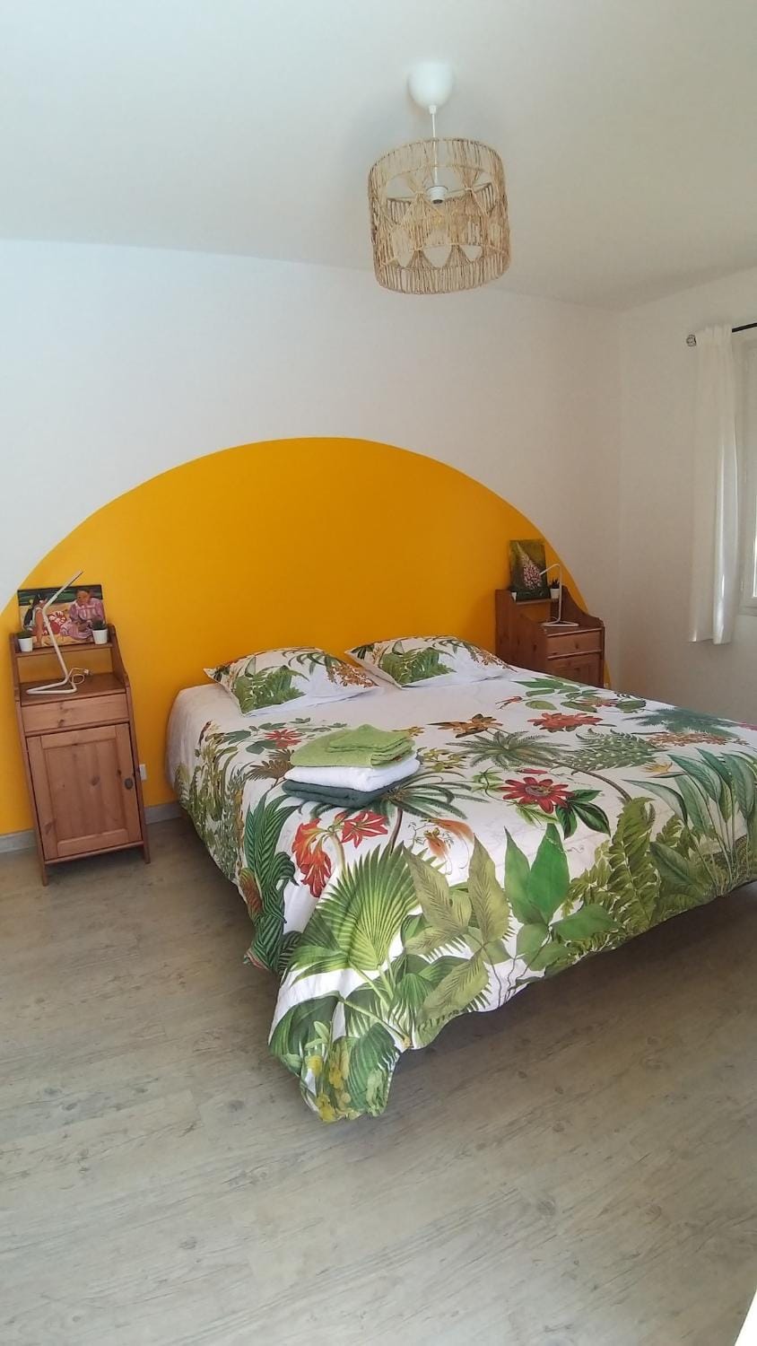 Bed, Bedroom
