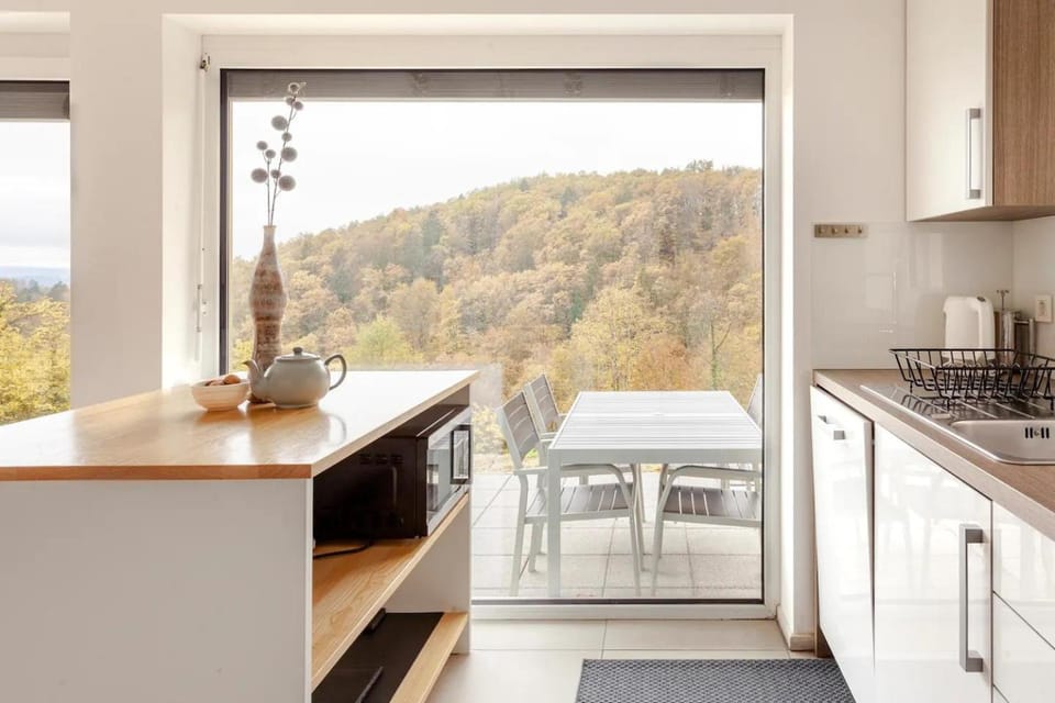 Patio, Patio, Day, Kitchen or kitchenette, Mountain view