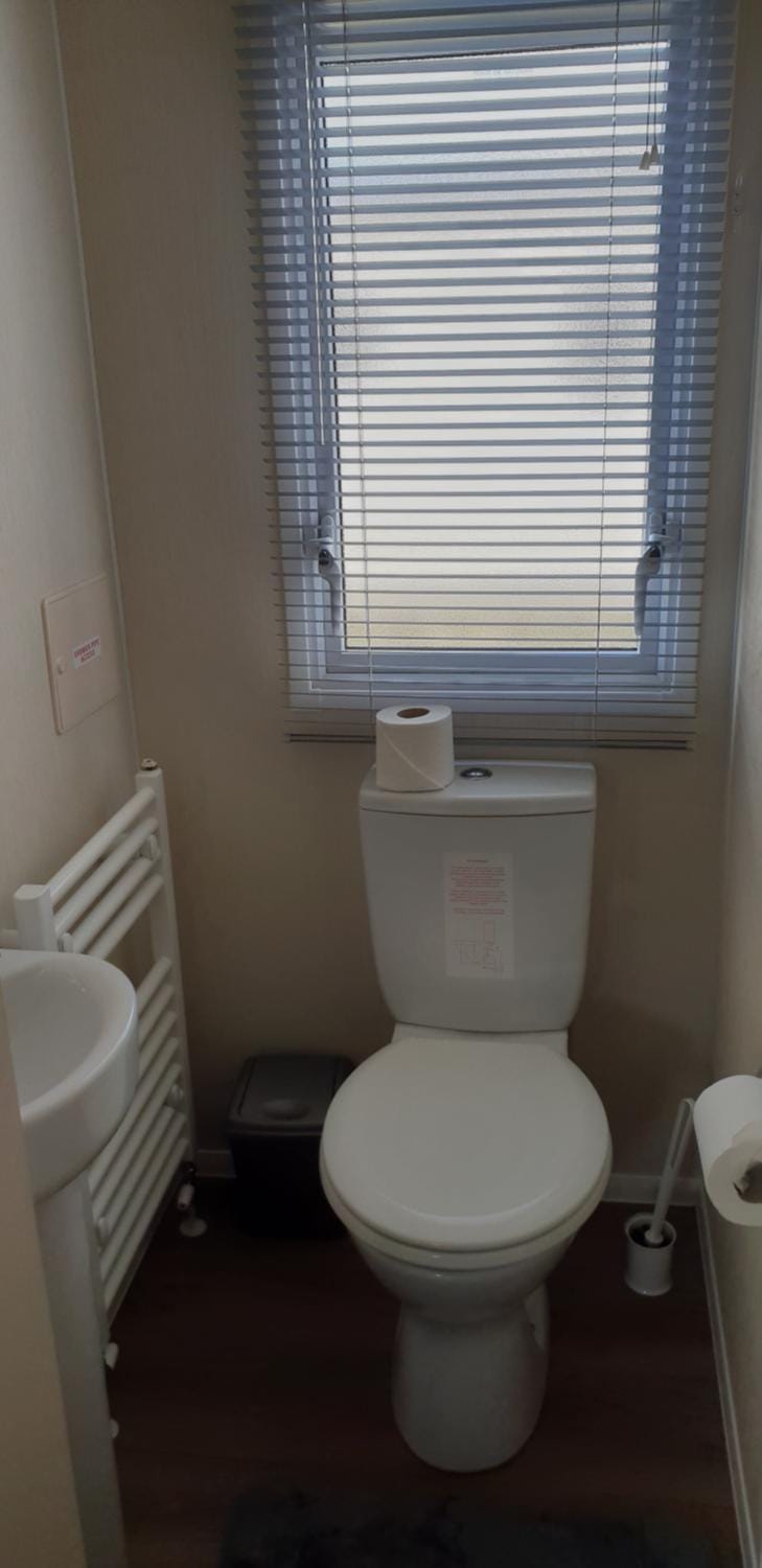 dees hot tub breaks tattershall lakes The Ramparts 20 House in Tattershall